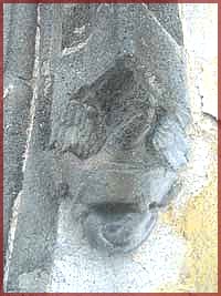 kostel Hroby detail